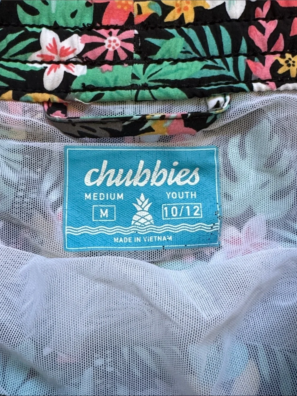Chubbies Boys Floral Swim Shorts Size Medium (Youth 10/12)